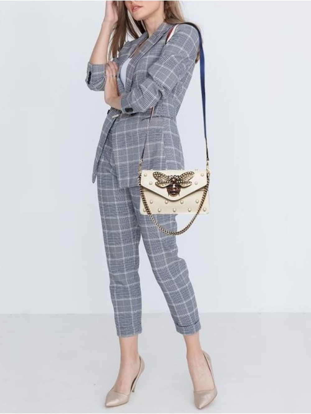 Gucci Queen margaret leather handbag pearl Bee Embellishment with Authentication